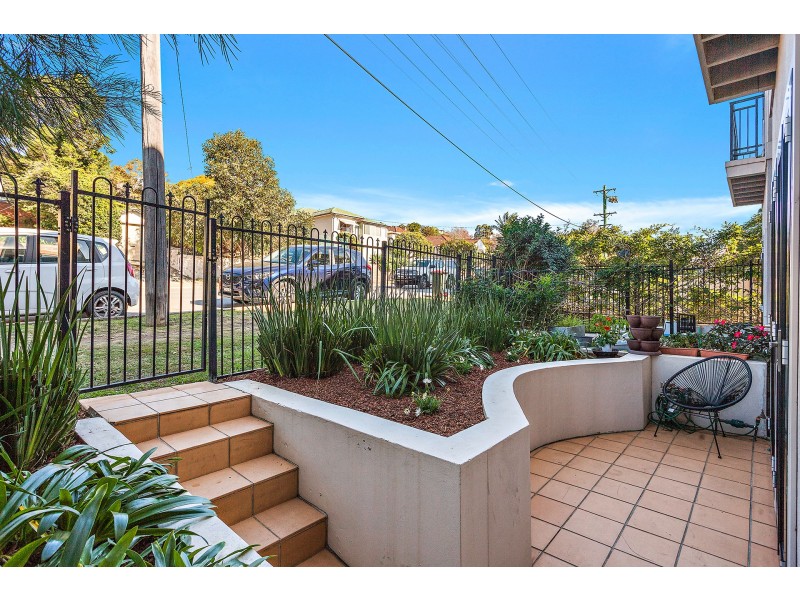 2/44-46 Rowland Avenue, Wollongong NSW 2500