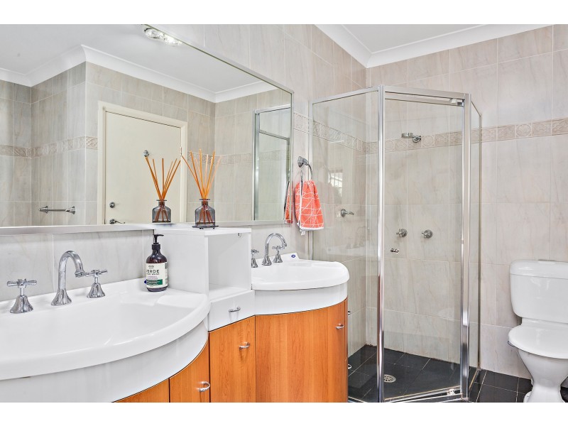 2/44-46 Rowland Avenue, Wollongong NSW 2500