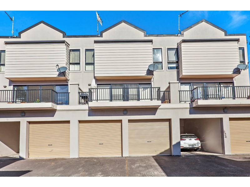 2/44-46 Rowland Avenue, Wollongong NSW 2500