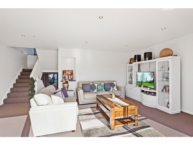 2/44-46 Rowland Avenue, Wollongong NSW 2500