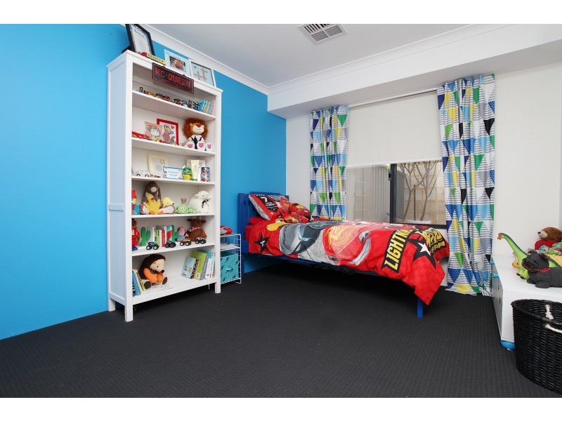 14 Clivia Heights, Sinagra WA 6065