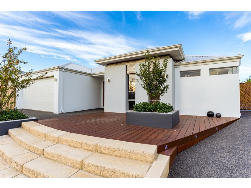 5 Cygnet Court, Millbridge WA 6232