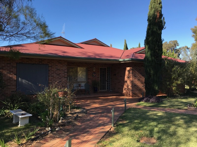 251 Nash Street, Parkes NSW 2870