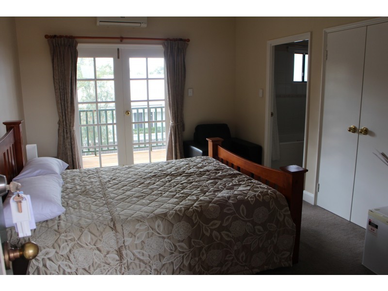 60/125 Avon Terrace, York WA 6302