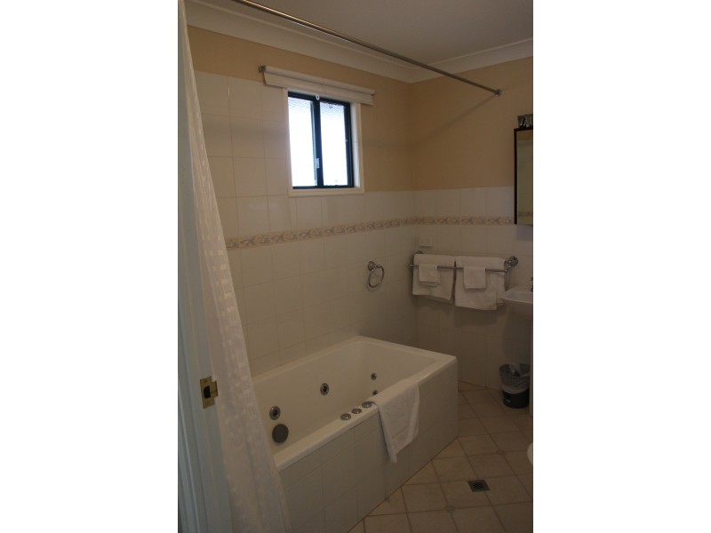 60/125 Avon Terrace, York WA 6302