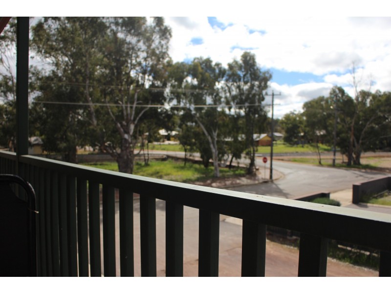 60/125 Avon Terrace, York WA 6302