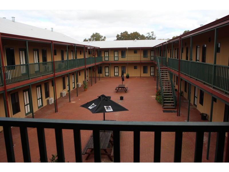 60/125 Avon Terrace, York WA 6302