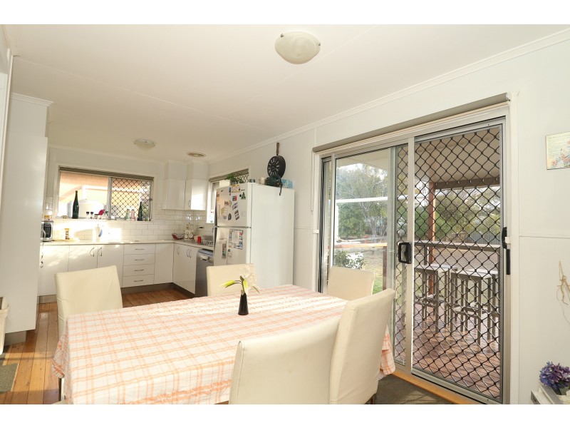 1 Jean Street, Harristown QLD 4350