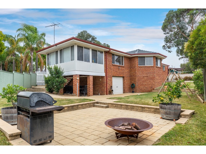 7 Almeria Glen, Muswellbrook NSW 2333