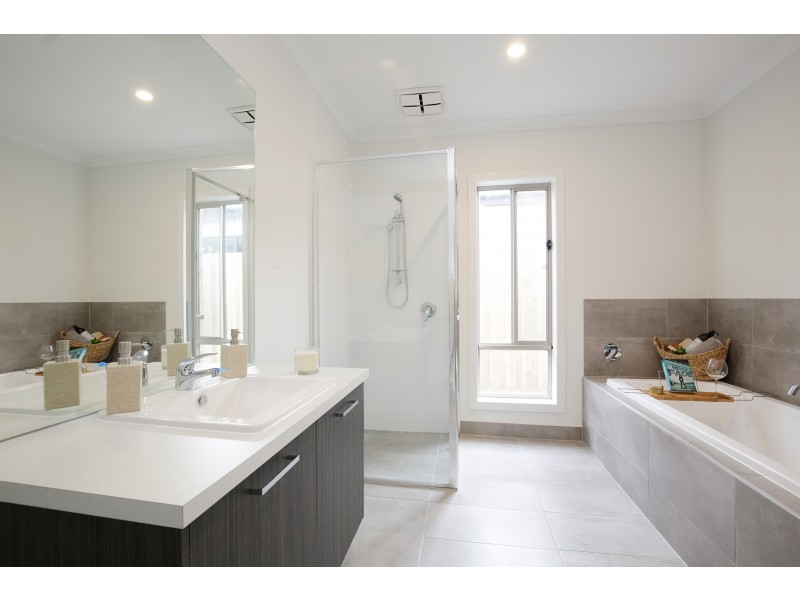18 Cheviot Terrace, Ocean Grove VIC 3226