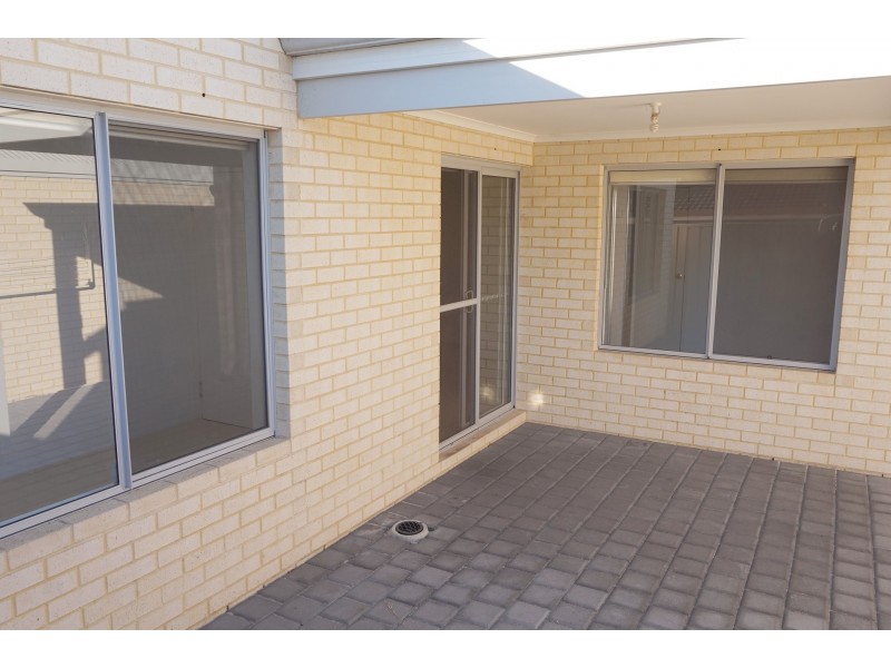 6a Farnham Street, Bentley WA 6102