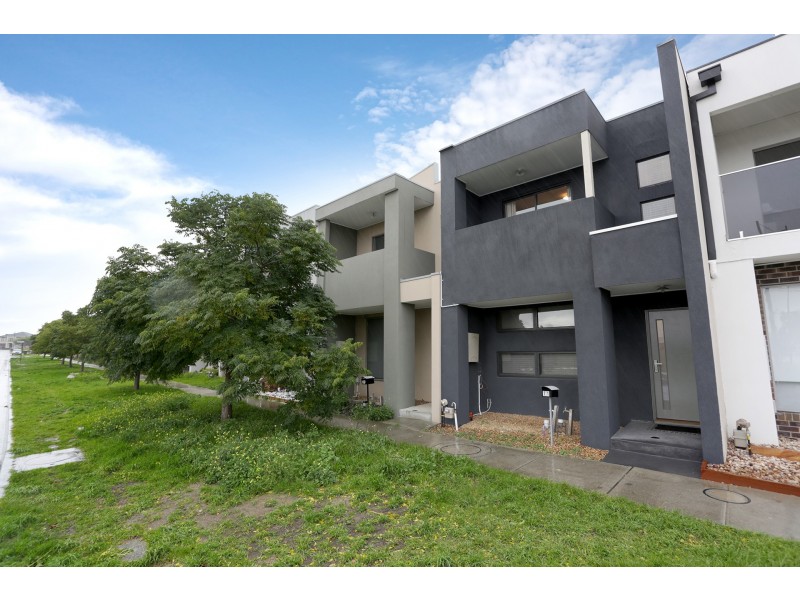 71 Clarendon Avenue, Craigieburn VIC 3064