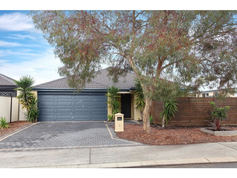 6 Kwella Entrance, Greenfields WA 6210