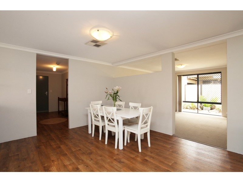 6 Kwella Entrance, Greenfields WA 6210