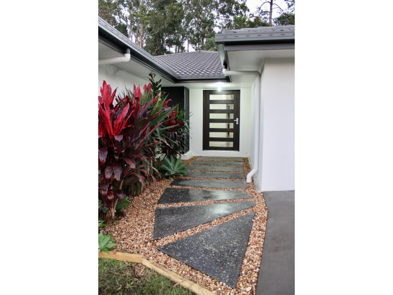 12 Fairview Court, Mooloolah Valley QLD 4553