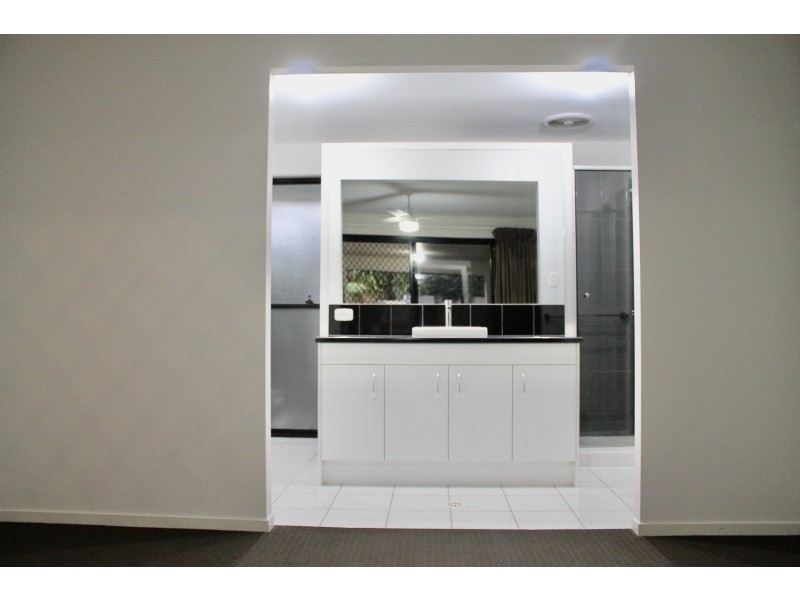 12 Fairview Court, Mooloolah Valley QLD 4553