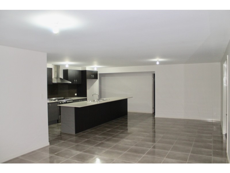12 Fairview Court, Mooloolah Valley QLD 4553