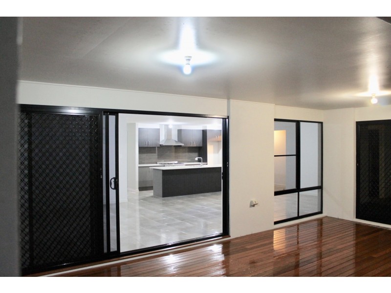 12 Fairview Court, Mooloolah Valley QLD 4553