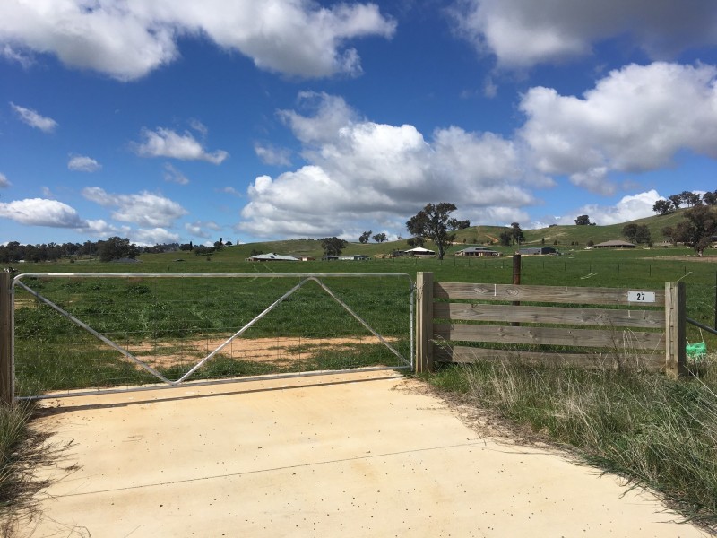 27 Gardenia Place, Jindera NSW 2642