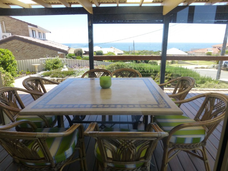 8 Quartermaine Court, Binningup WA 6233