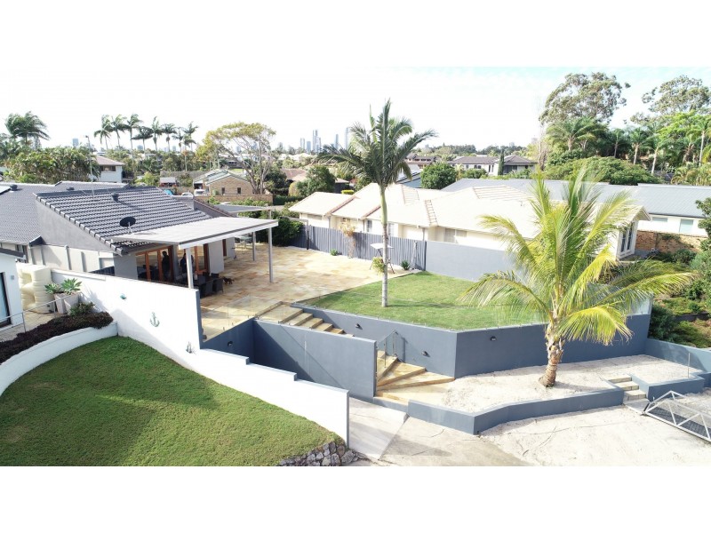 73 River Crescent, Broadbeach Waters QLD 4218