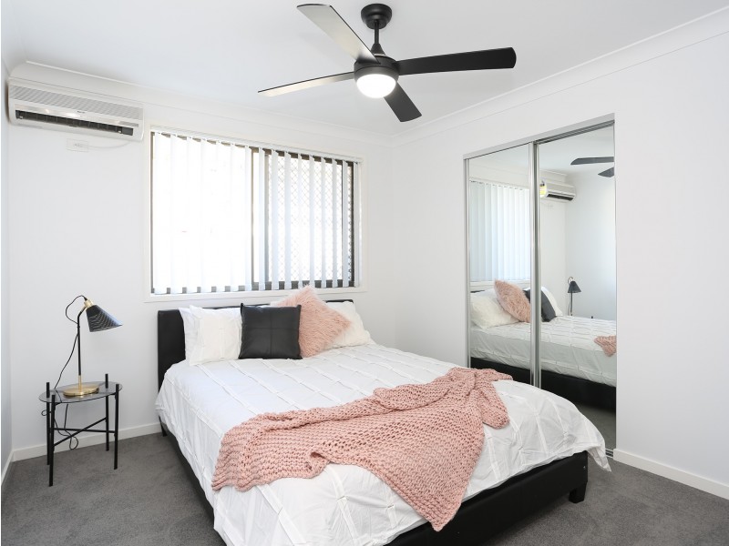 73 River Crescent, Broadbeach Waters QLD 4218