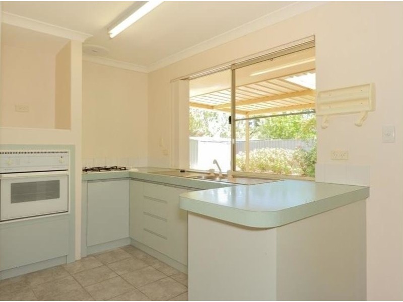 18 Muir Close, Waikiki WA 6169