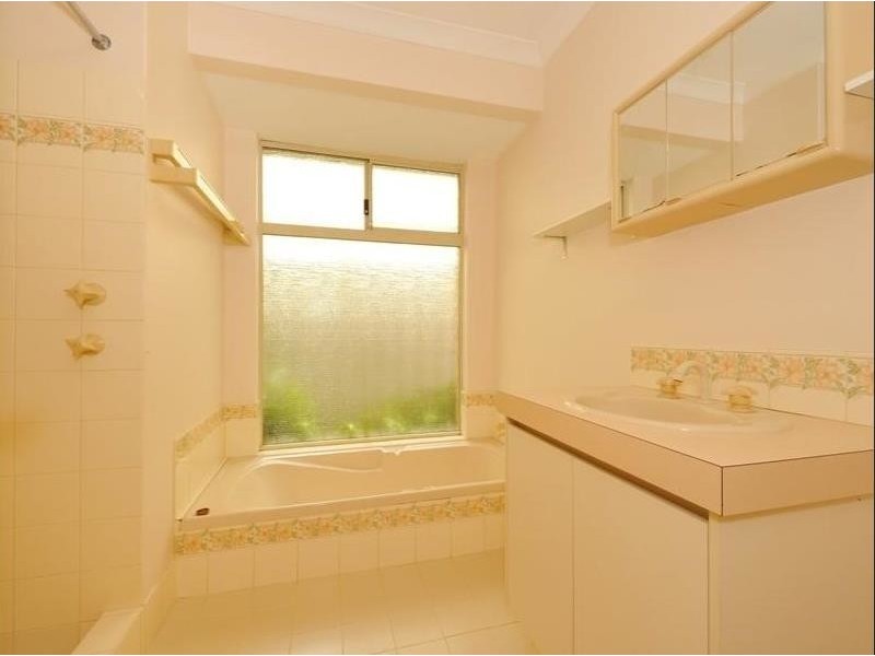 18 Muir Close, Waikiki WA 6169