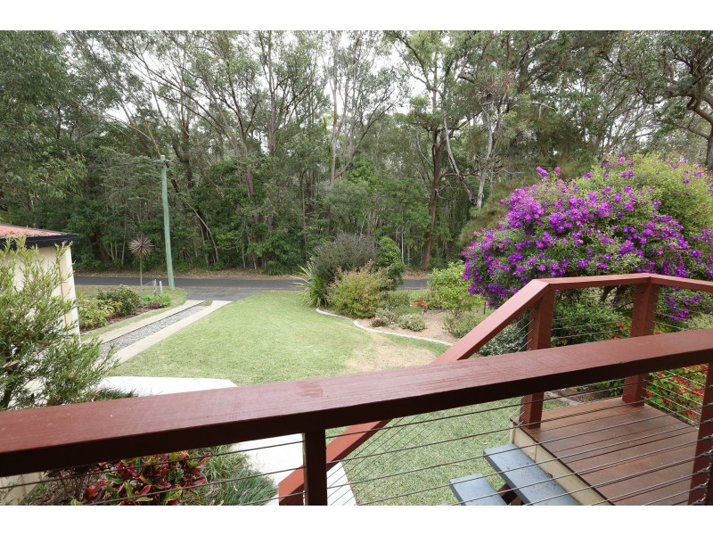 15 Borrows Street, Russell Island QLD 4184