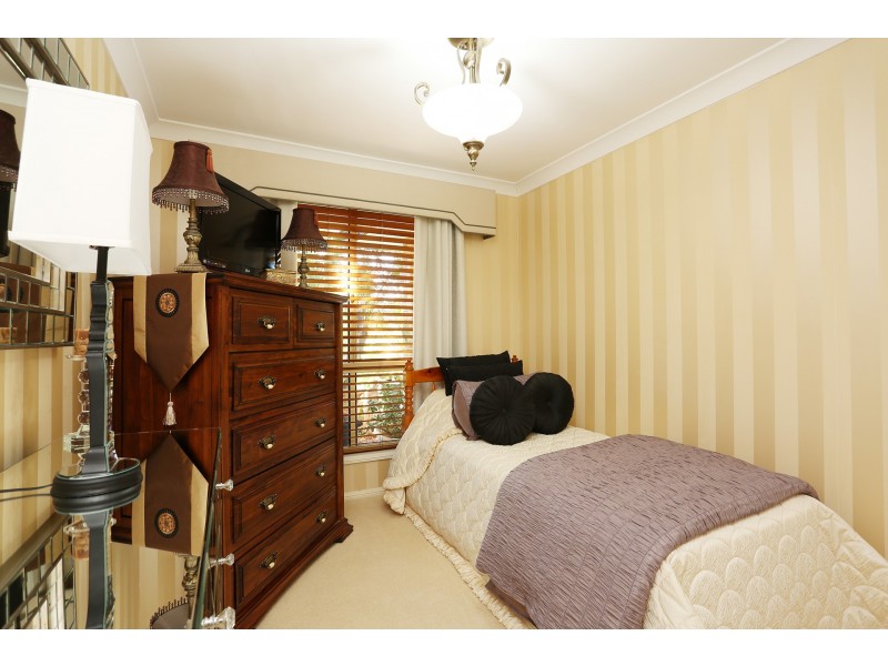 8 Bridgewater Road, Springfield QLD 4300