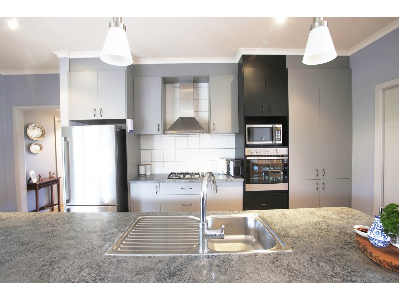 2/12 Bell Street, Creswick VIC 3363