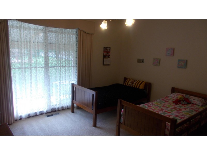 136 Remembrance Drive, Cardigan VIC 3352