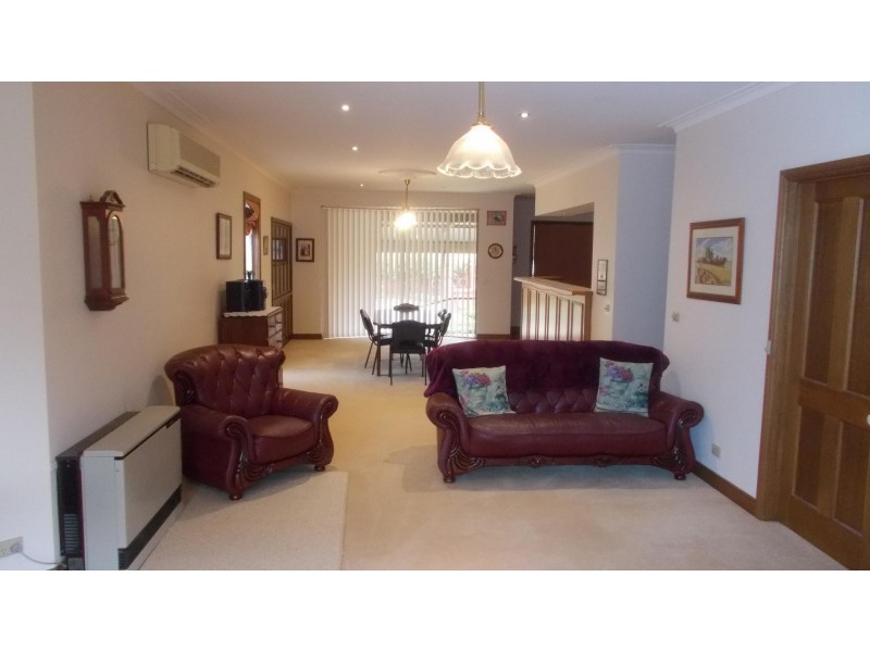 136 Remembrance Drive, Cardigan VIC 3352