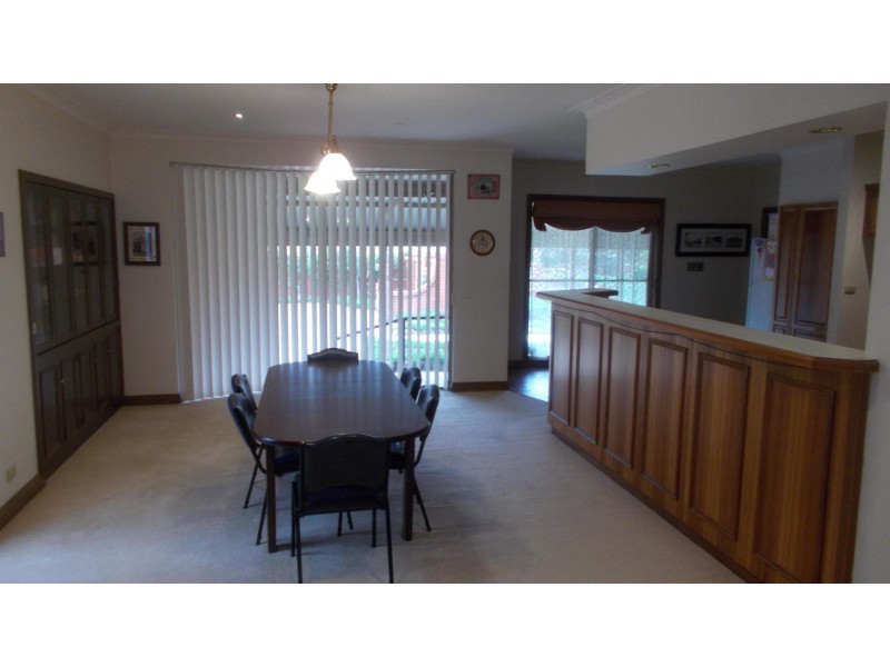 136 Remembrance Drive, Cardigan VIC 3352