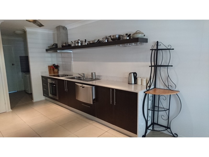 1/8 Gerard Street, Currajong QLD 4812