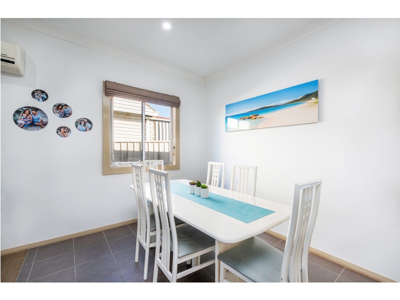 8 Ada Street, Mount Hutton NSW 2290