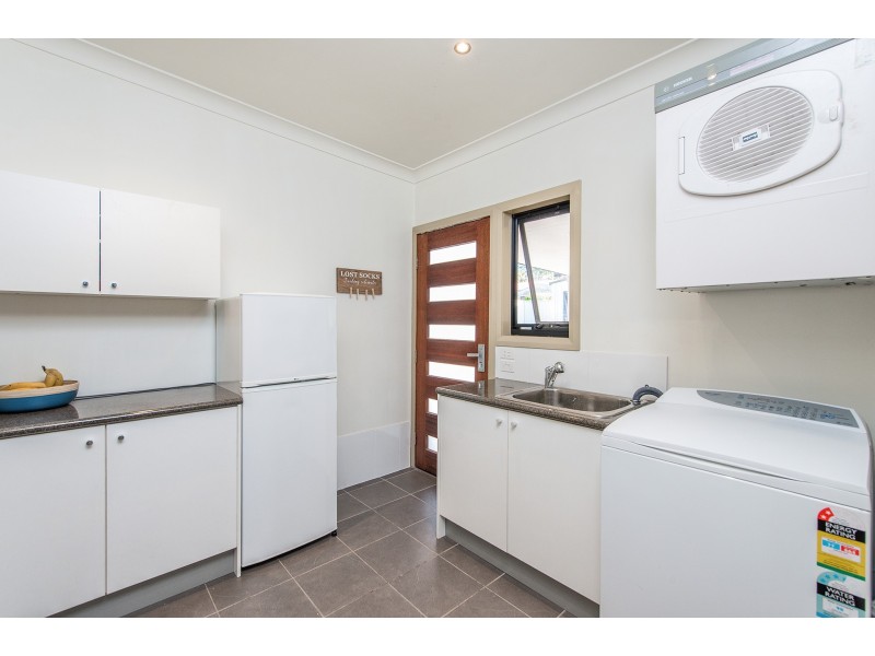 8 Ada Street, Mount Hutton NSW 2290