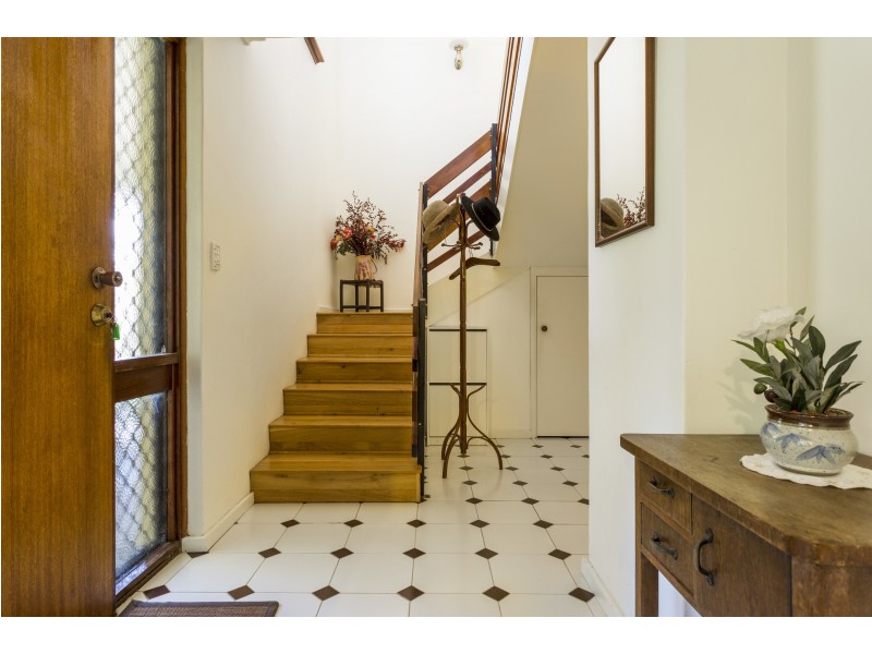 12 Stone Court, Kardinya WA 6163