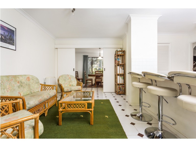 12 Stone Court, Kardinya WA 6163