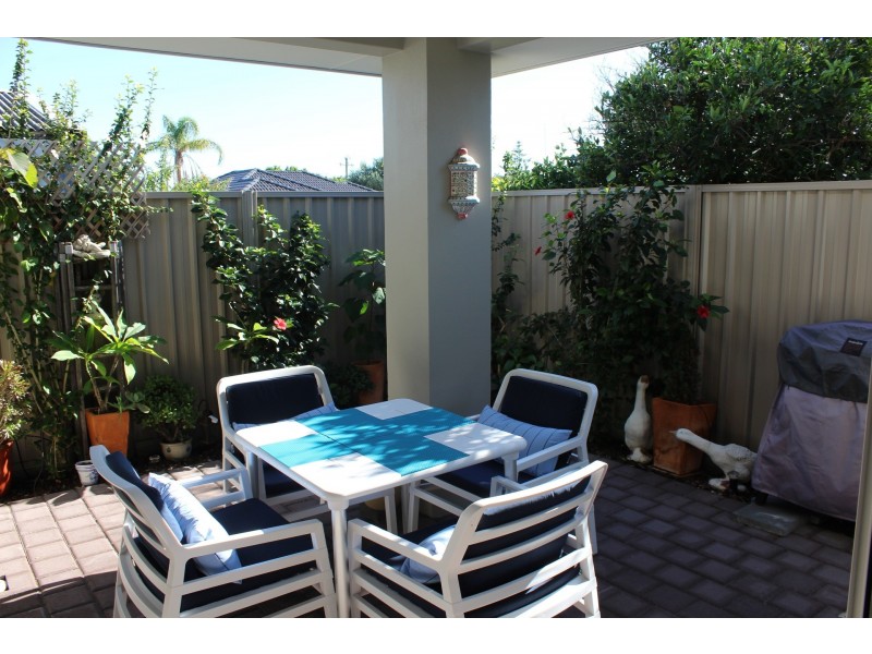 8B Gaunt Road, Spearwood WA 6163