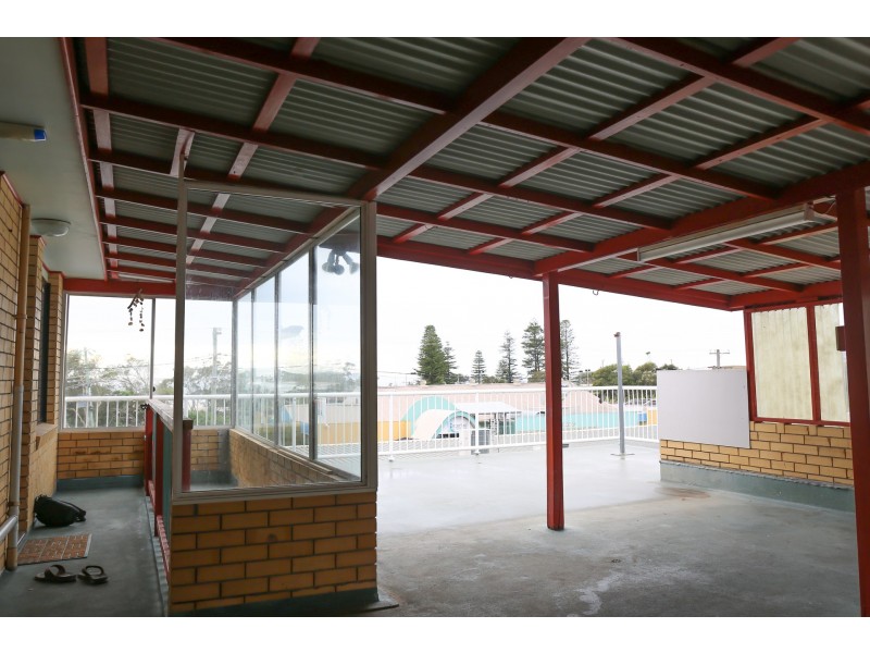 4 East Street, Crescent Head NSW 2440