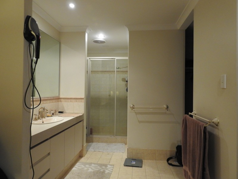 20 Samrose Road, Dalyellup WA 6230