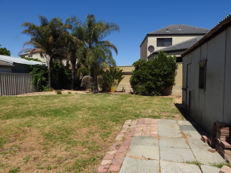 2 Douglas Street, South Bunbury WA 6230