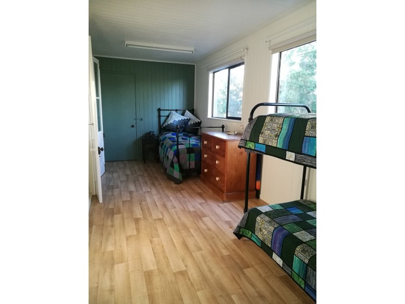 12 Charles Street, Kalbar QLD 4309