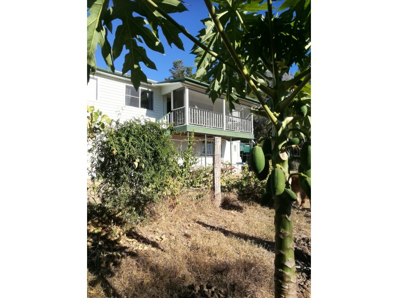 12 Charles Street, Kalbar QLD 4309