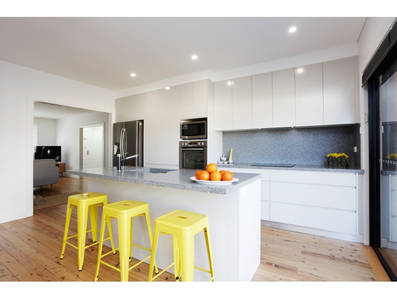 44 Corio Road, Prairiewood NSW 2176