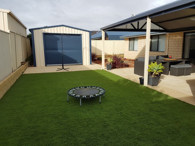 11 Tandure Heights, Lakelands WA 6180