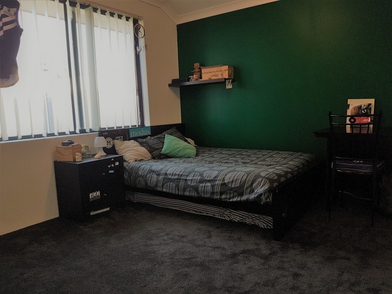 11 Tandure Heights, Lakelands WA 6180