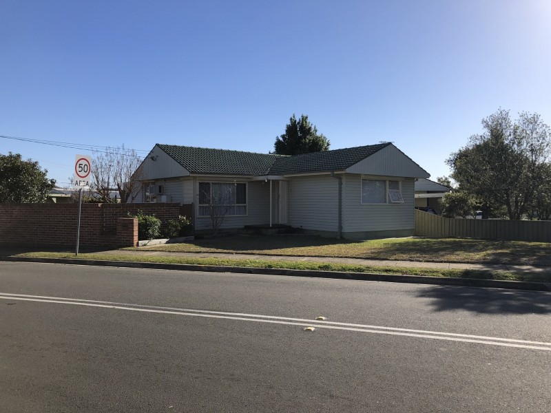1 Noelene Street, Fairfield West NSW 2165