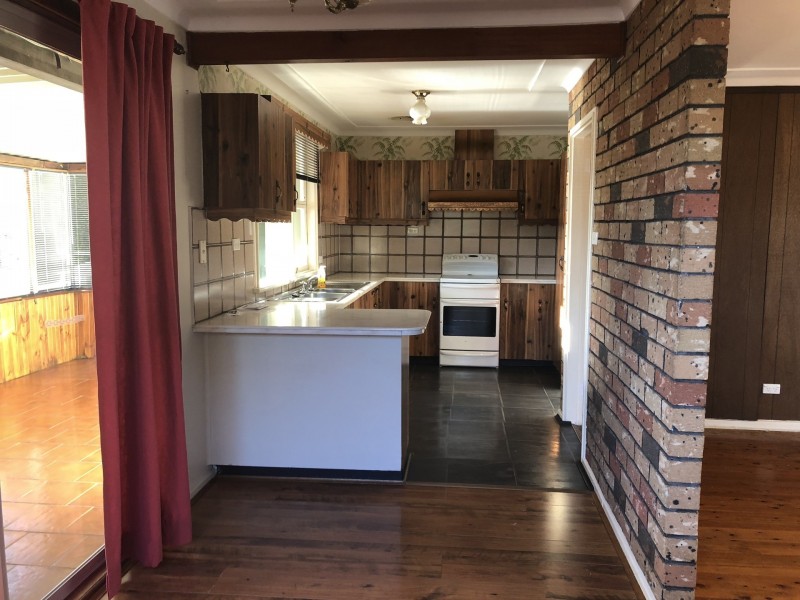 1 Noelene Street, Fairfield West NSW 2165